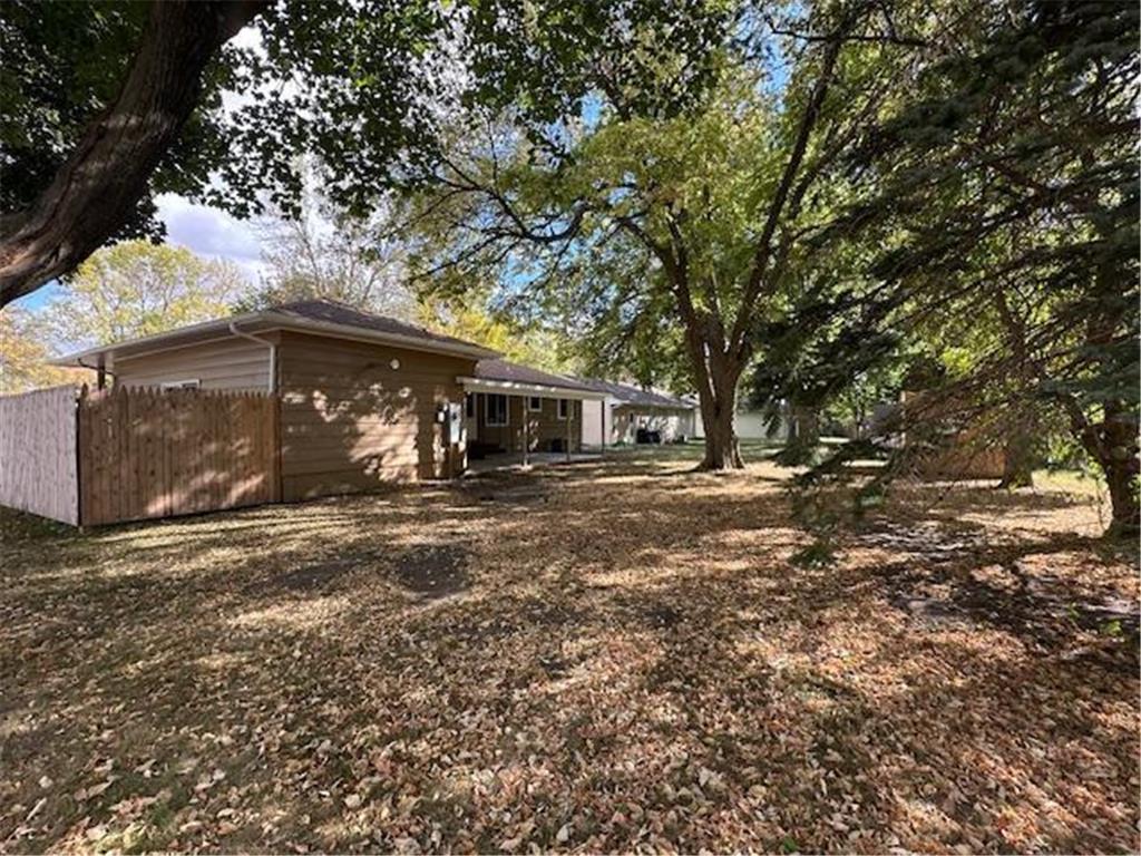 1123 Elmhurst Avenue Luverne MN 56156 6801645 image6