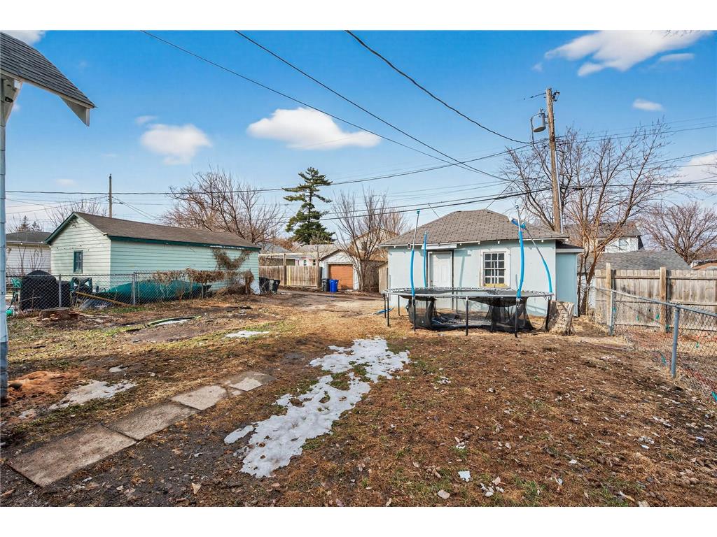 1123 Sherburne Avenue Saint Paul MN 55104 7029141 image32