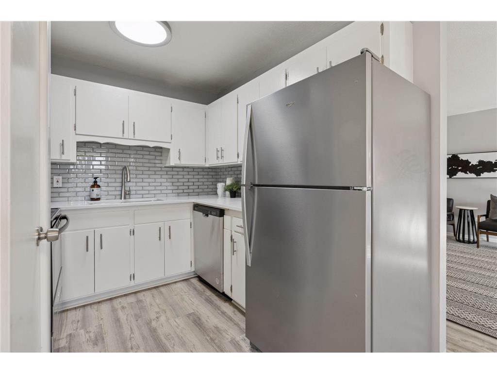 11235 12th Avenue N #7 Plymouth MN 55441 7057322 image3
