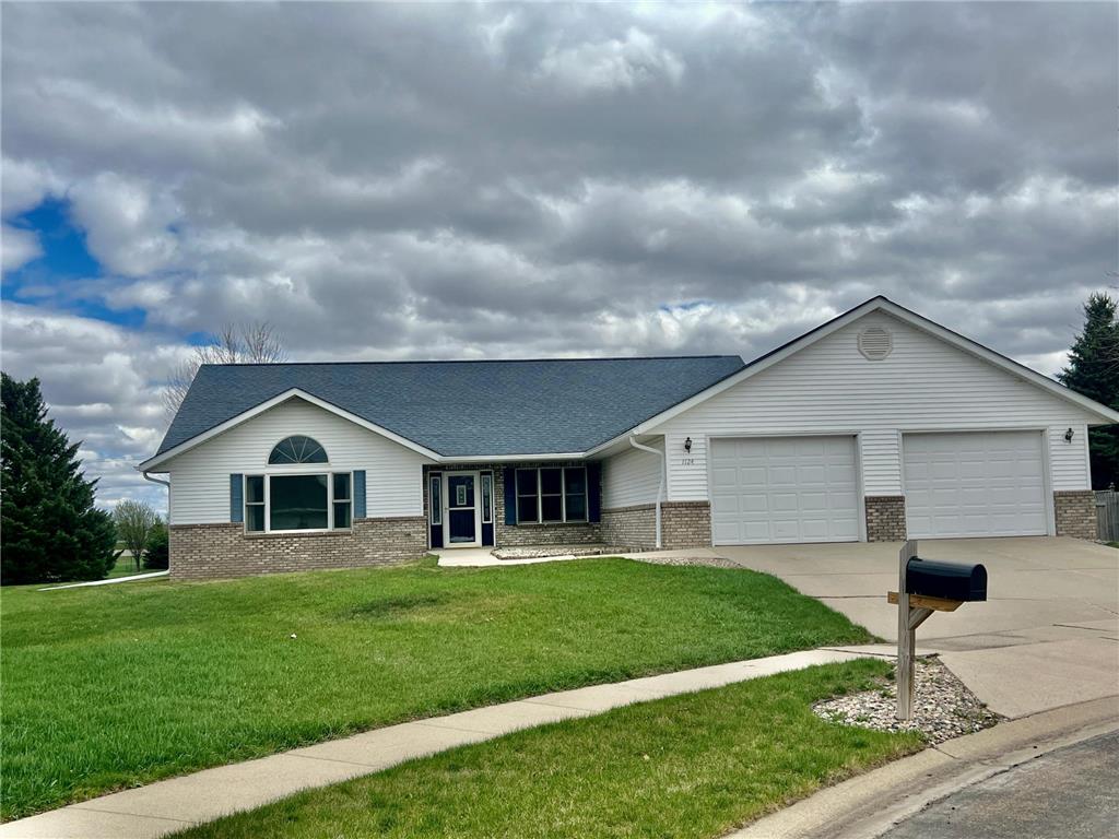 1124 Clifton Circle Marshall MN 56258 6516055 image1