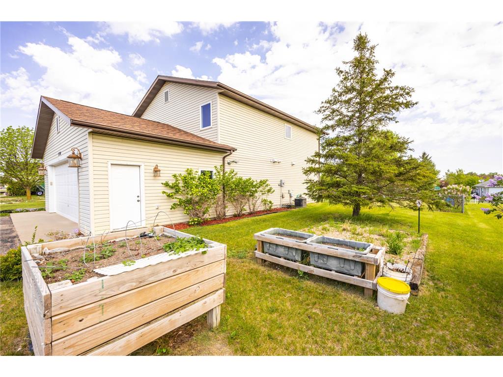 1124 Garnet Boulevard Detroit Lakes MN 56501 7021822 image28