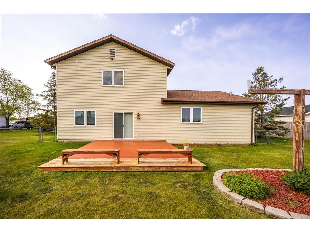 1124 Garnet Boulevard Detroit Lakes MN 56501 7021822 image41