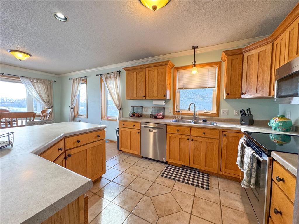 1124 Garnet Boulevard Detroit Lakes MN 56501 7021822 image6