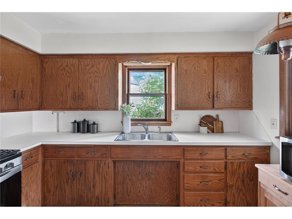 1124 Norton Street Saint Paul MN 55117 7093129 image6
