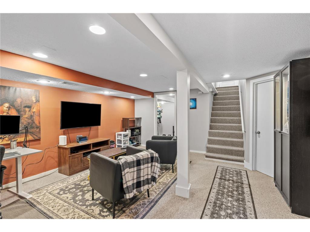 1124 Rhode Island Avenue N Golden Valley MN 55427 7096959 image19