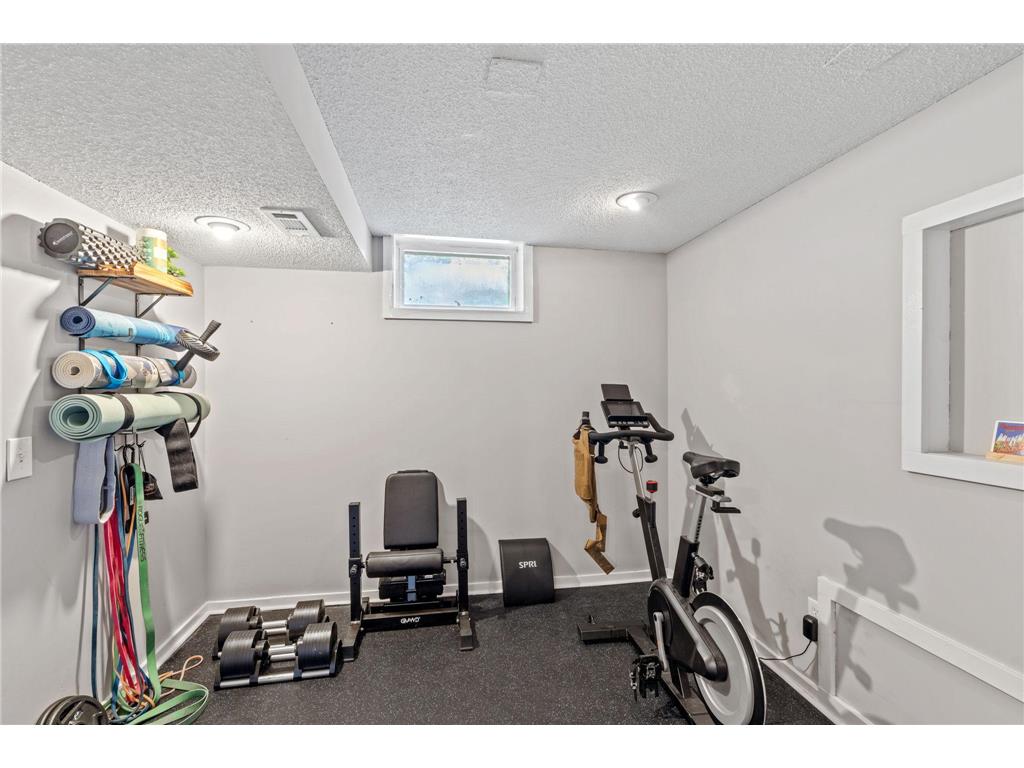 1124 Rhode Island Avenue N Golden Valley MN 55427 7096959 image21