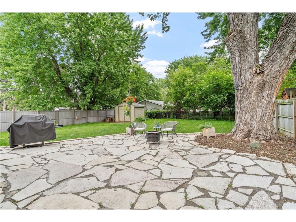 1124 Rhode Island Avenue N Golden Valley MN 55427 7096959 image24