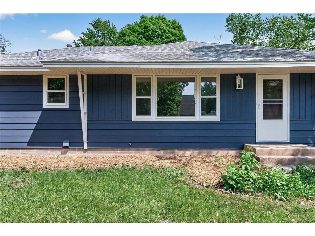 11241 Norway Street NW Coon Rapids MN 55448 7082600 image3