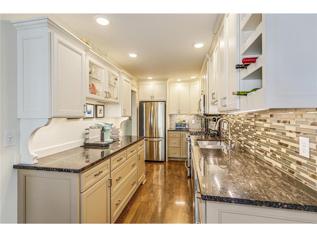 11244 Vessey Avenue S Bloomington MN 55437 6716879 image1