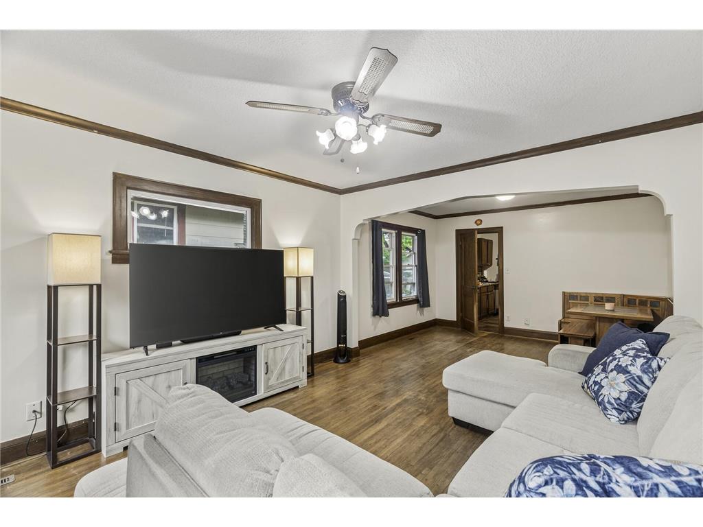 1125 6th Street E Saint Paul MN 55106 6787788 image1