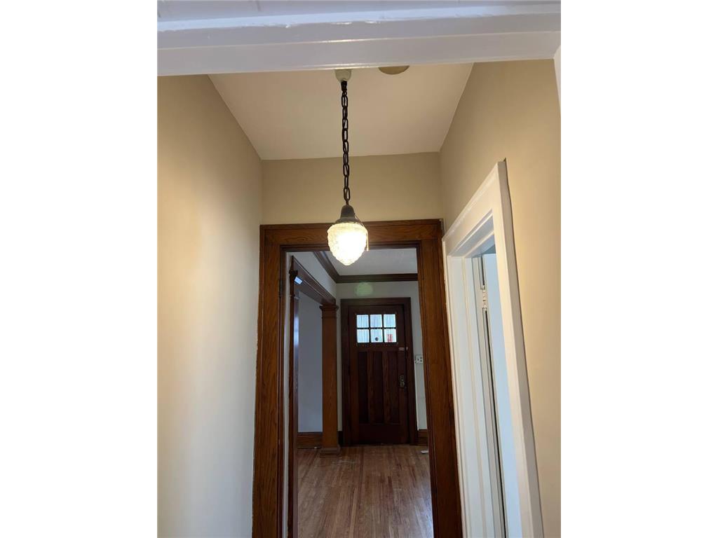 1125 Central Avenue W Saint Paul MN 55104 7003455 image18