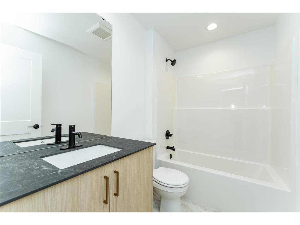 1125 Century Village Lane NE Rochester MN 55906 6819224 image20