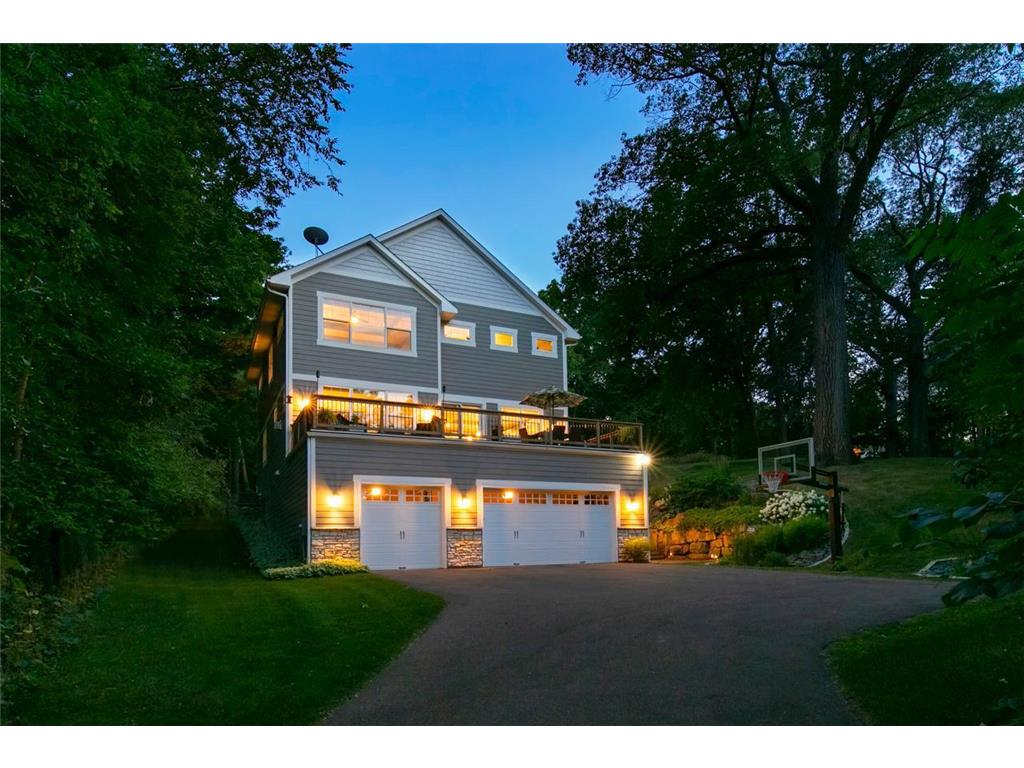 1125 Holly Lane, Chanhassen, MN 55317 MLS 6232097 Edina Realty