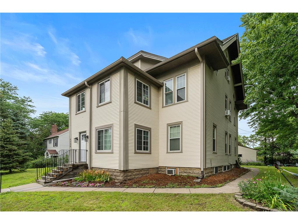 1125 Orange Avenue E Saint Paul MN 55106 6659774 image1