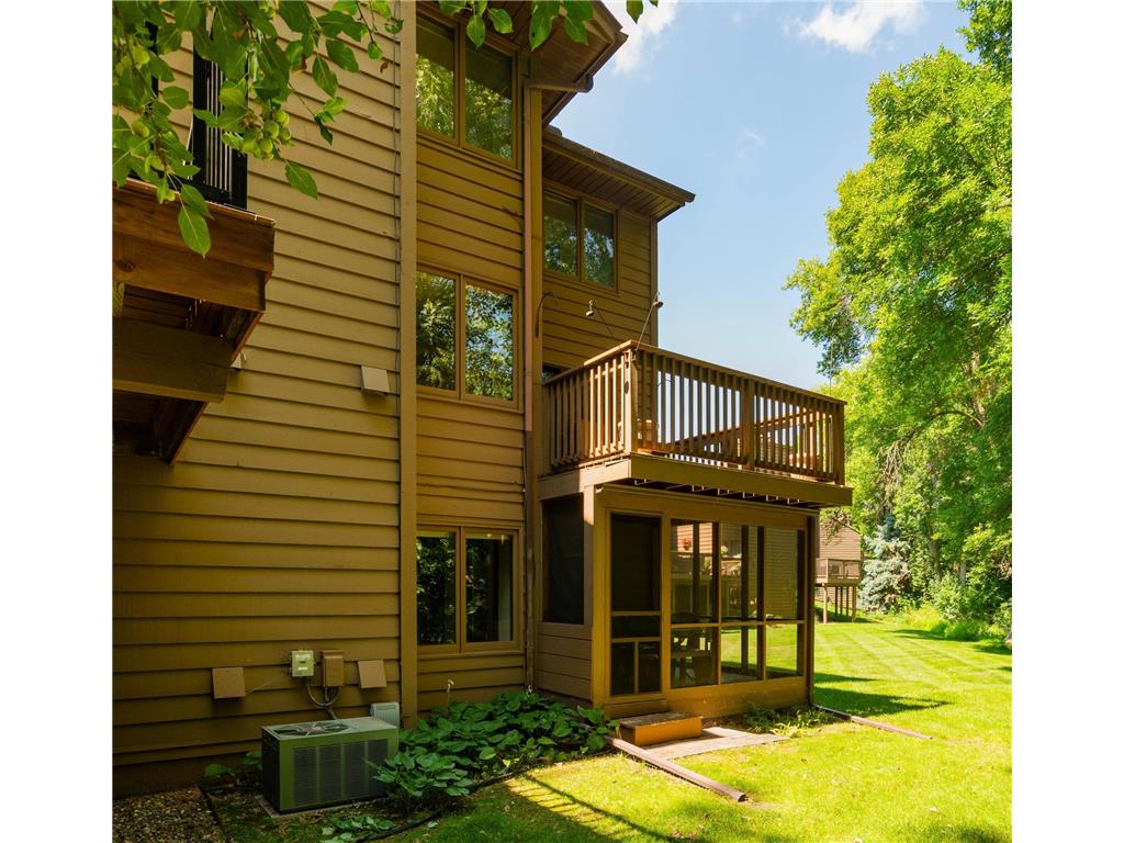 11250 36th Place N Plymouth MN 55441 6596777 image1