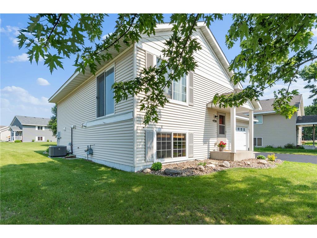 1126 Benjamin Drive Alexandria MN 56308 6725629 image1