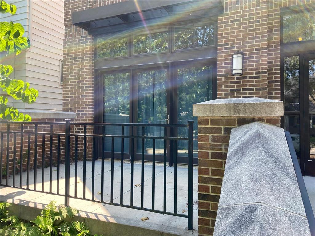 1126 Center Street W #1 Rochester MN 55902 6427132 image1