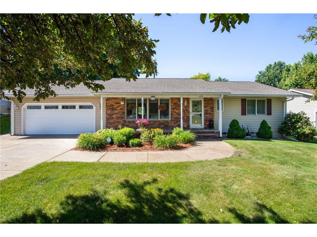 1126 E Division Street River Falls WI 54022 7094526 image1