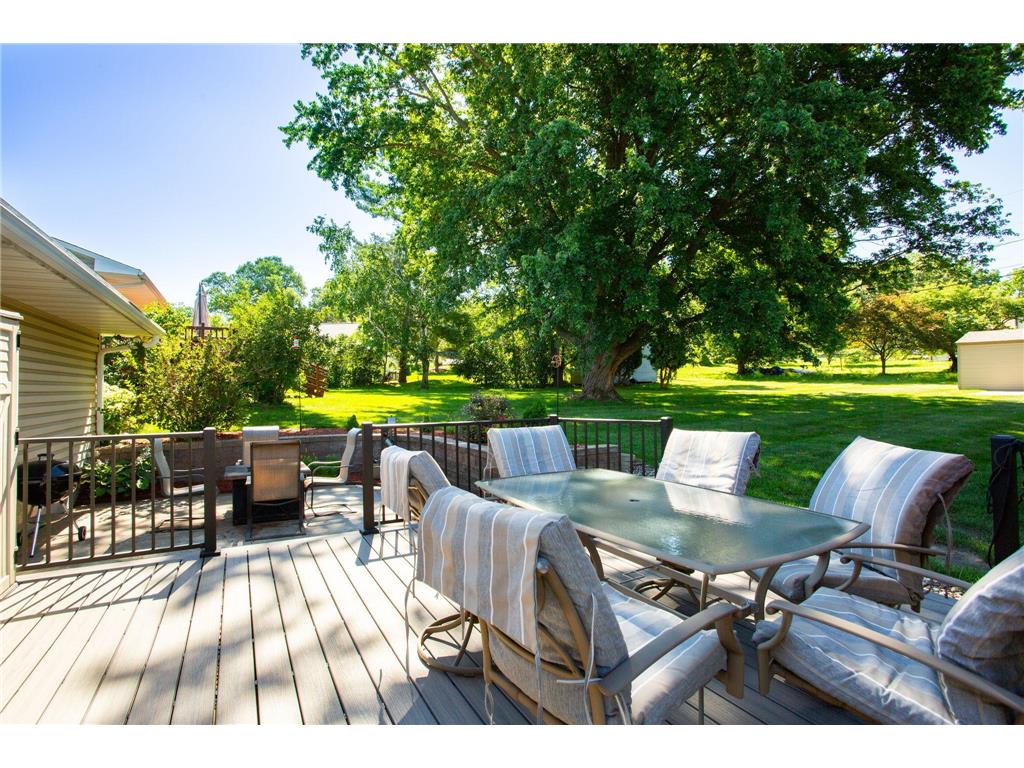 1126 E Division Street River Falls WI 54022 7094526 image31