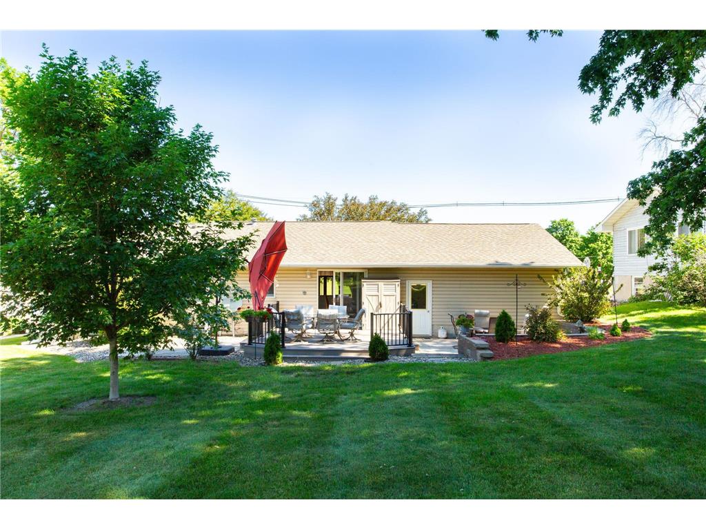 1126 E Division Street River Falls WI 54022 7094526 image34