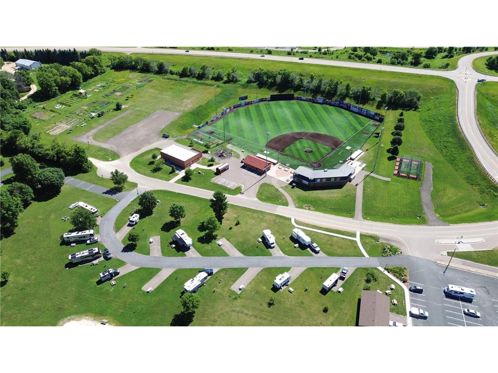 1126 E Division Street River Falls WI 54022 7094526 image39