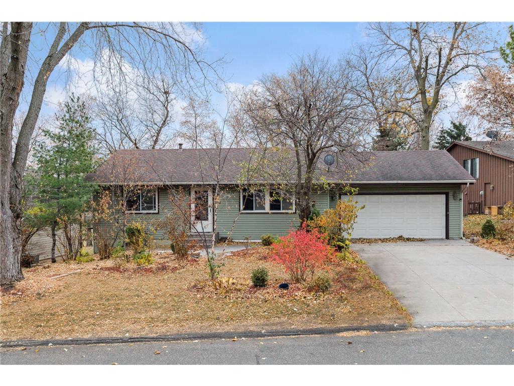 11261 Red Fox Drive, Maple Grove, MN 55369 MLS 6304152 Edina Realty