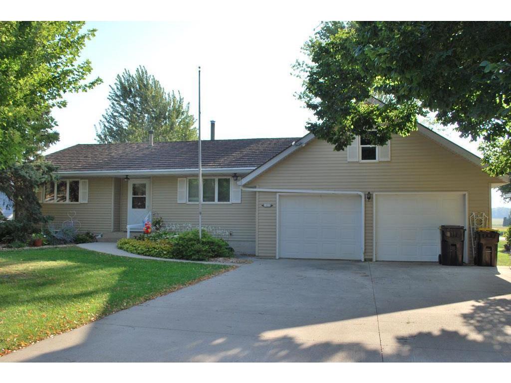 1127 Chestnut Street Fairmont MN 56031 6428284 image1