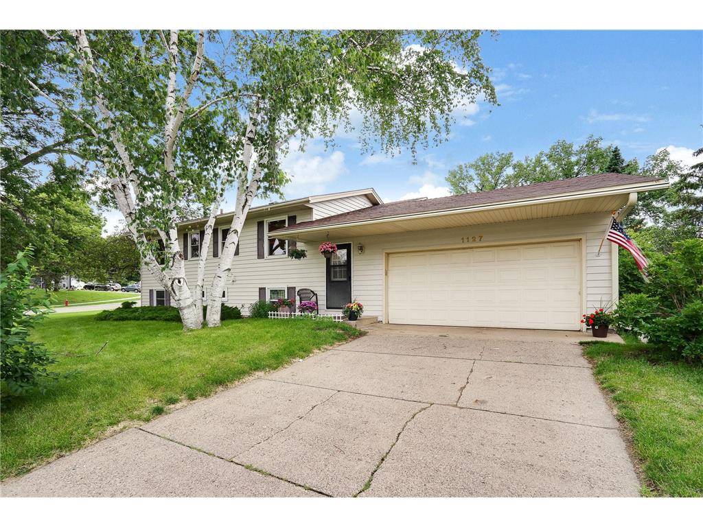 1127 Rome Drive Apple Valley MN 55124 6555135 image1