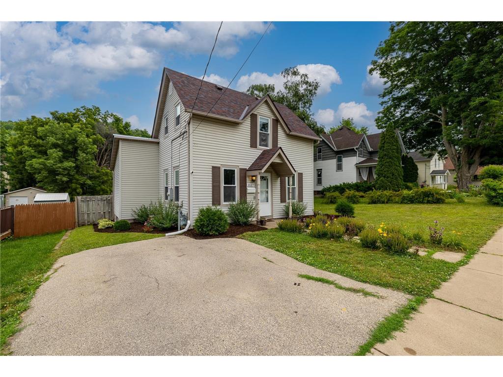 1127 S Park Street Red Wing MN 55066 6392585 image1