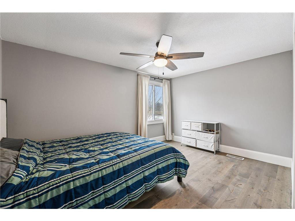 112704 Hundertmark Road Chaska MN 55318 7021710 image15