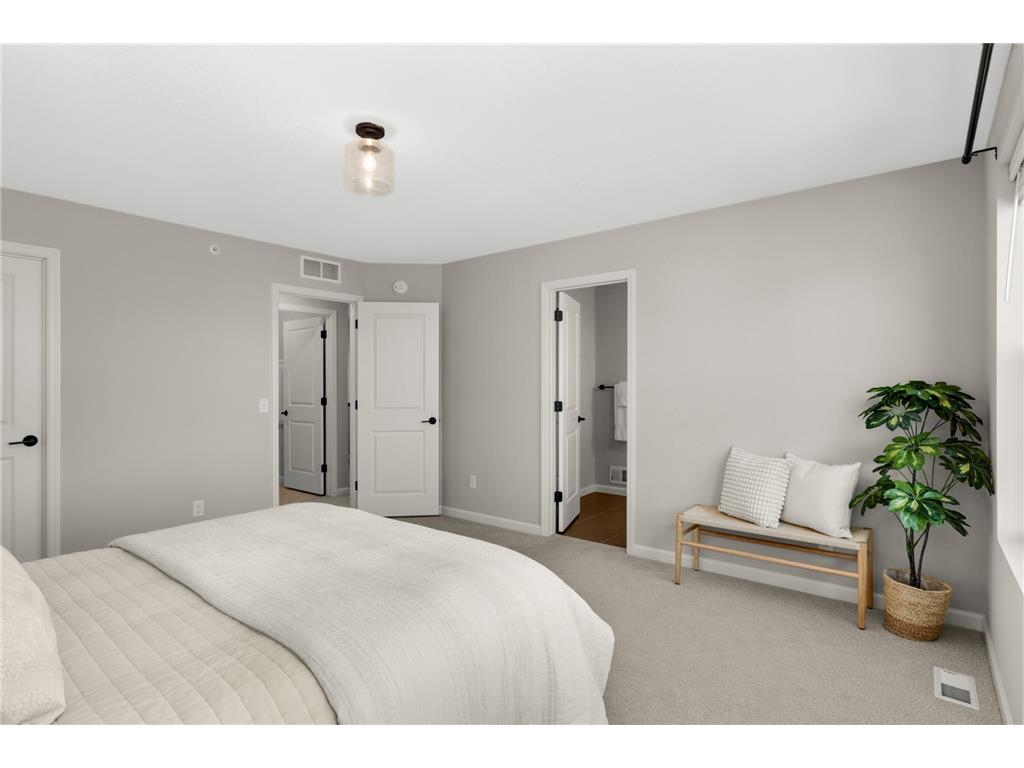 11275 Brookview Road Woodbury MN 55129 7053522 image20