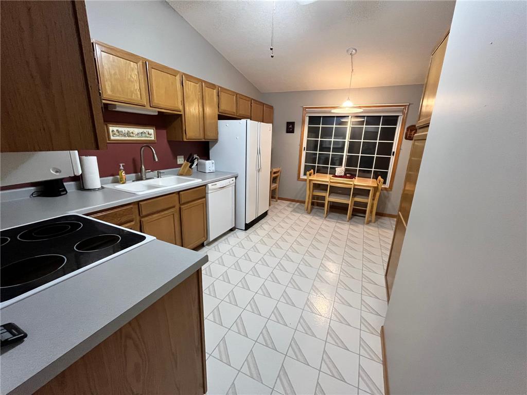 11275 Oregon Circle Bloomington MN 55438 6798868 image8