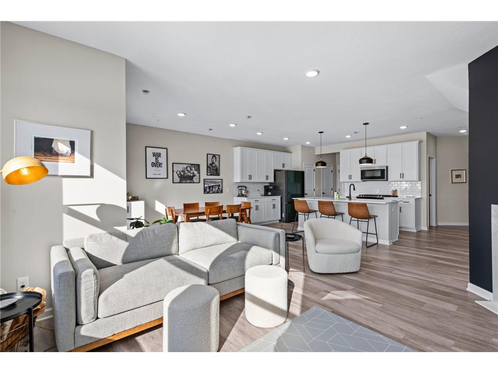 11278 Crestbury Drive Woodbury MN 55129 6659446 image1