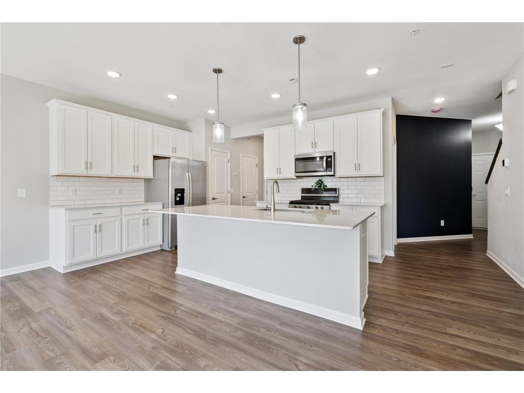 11279 Crestbury Drive Woodbury MN 55129 6779216 image3