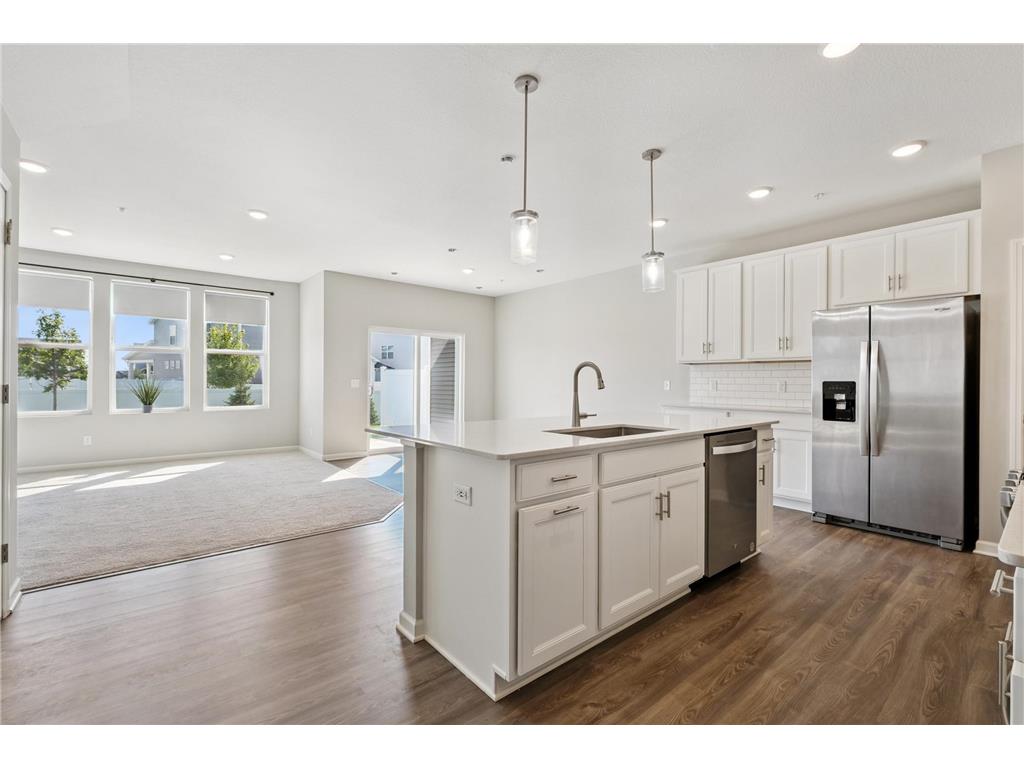 11279 Crestbury Drive Woodbury MN 55129 6779216 image4