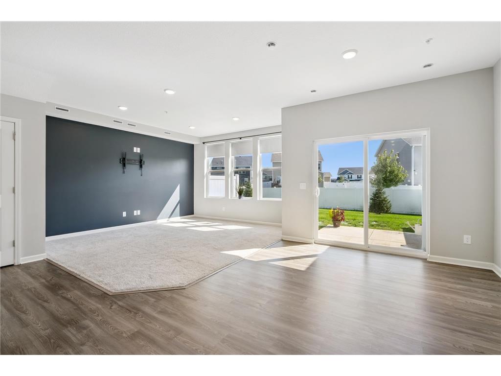 11279 Crestbury Drive Woodbury MN 55129 6779216 image7