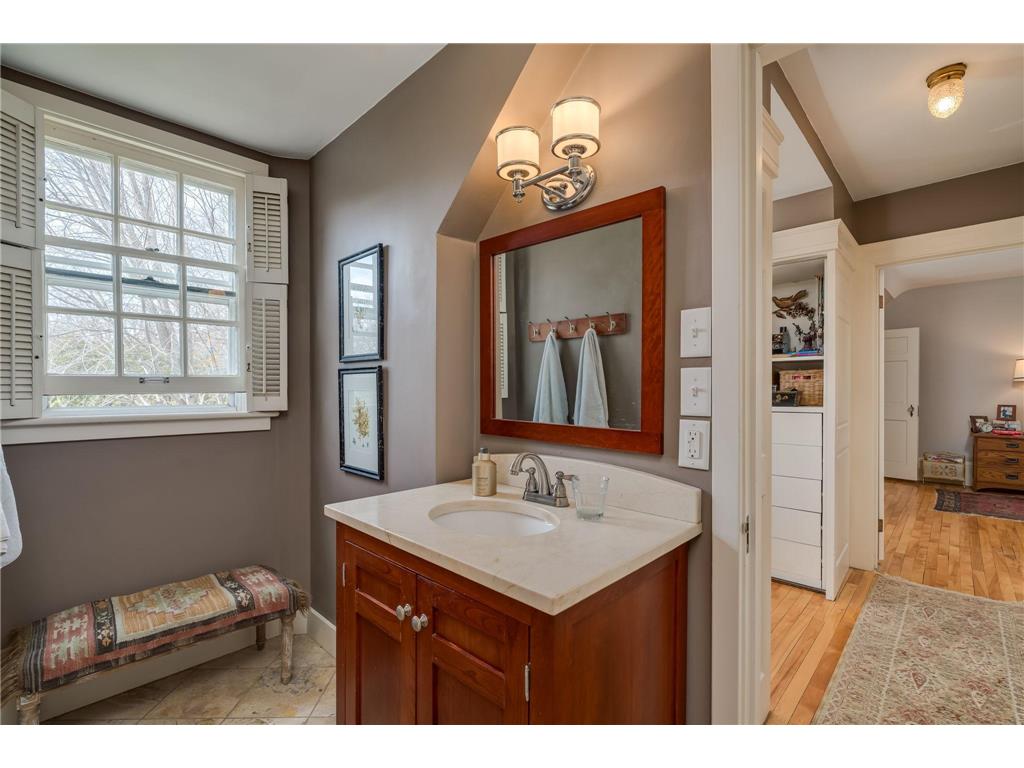 1128 Carney Avenue Mankato MN 56001 7054342 image63