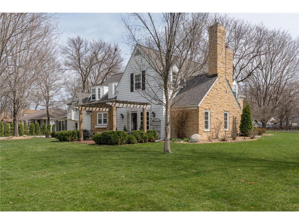 1128 Carney Avenue Mankato MN 56001 7054342 image82