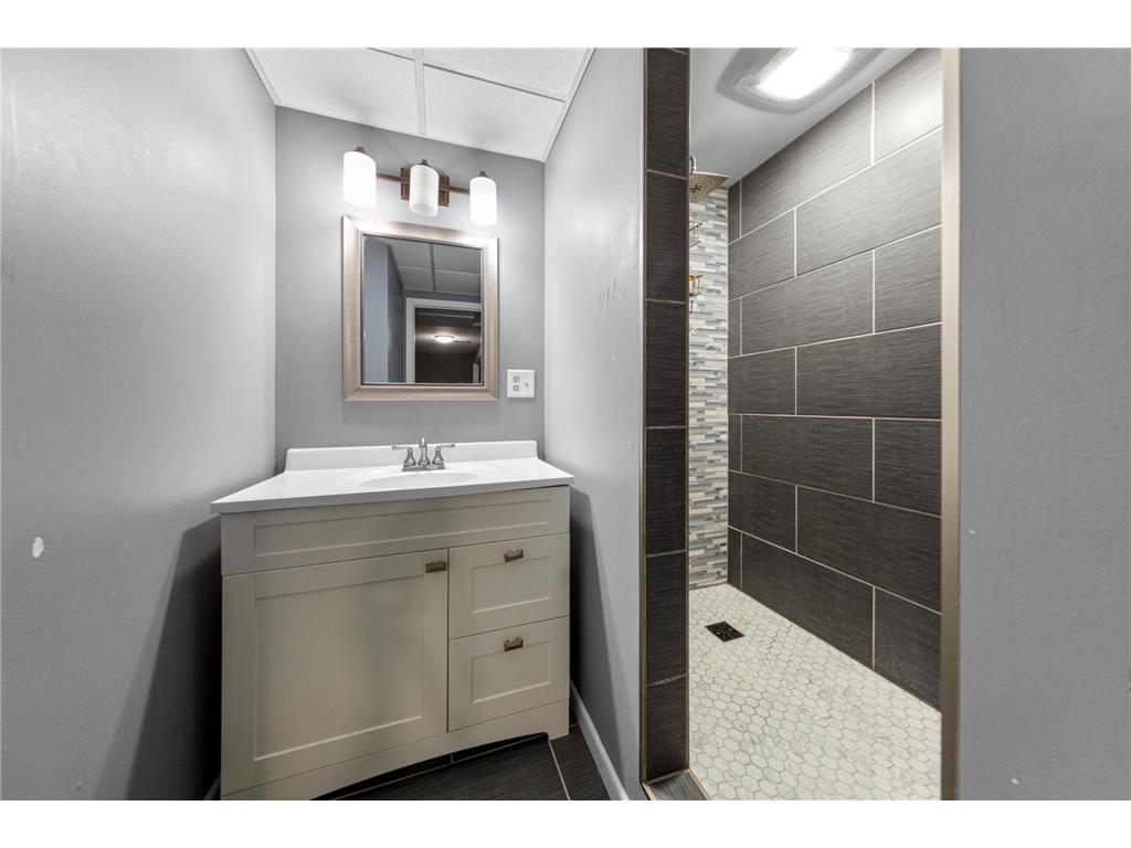 1128 Highland Avenue Northfield MN 55057 7106722 image28