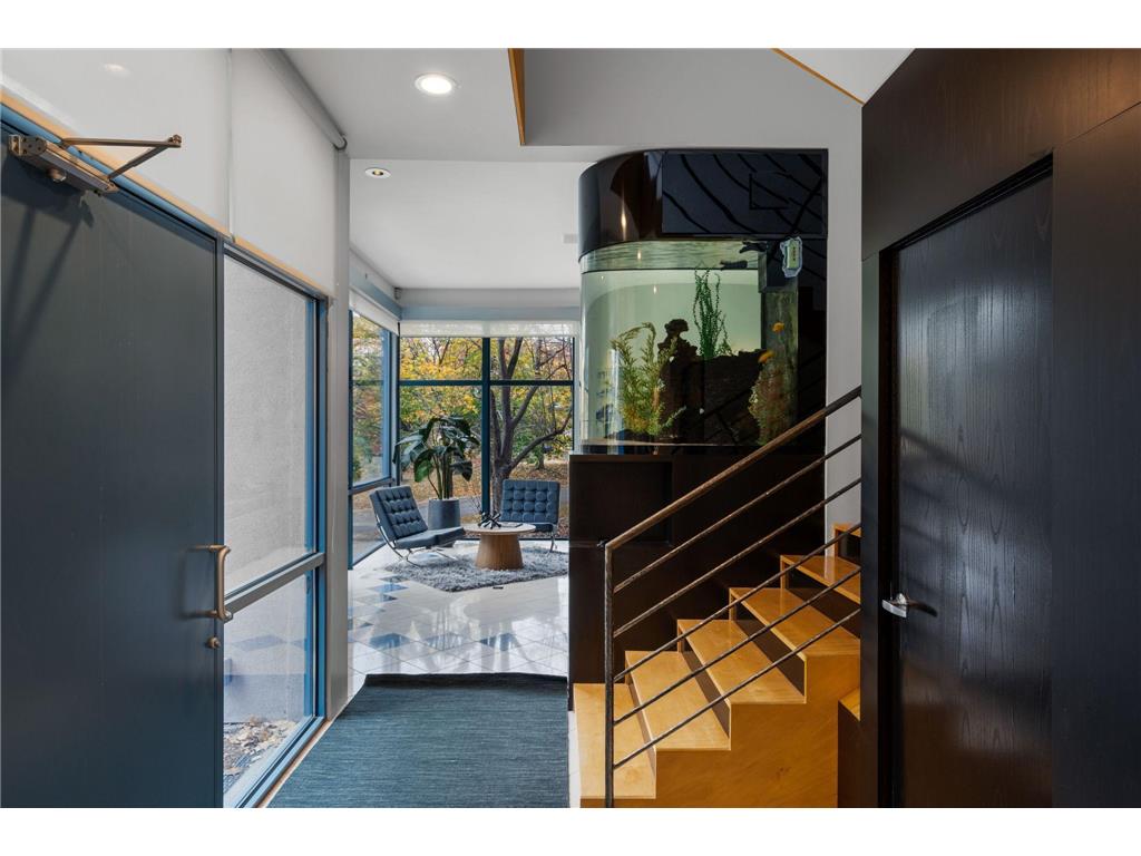 1128 Kenwood Parkway Minneapolis MN 55403 6821928 image2