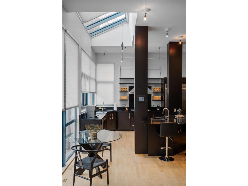 1128 Kenwood Parkway Minneapolis MN 55403 6821928 image25