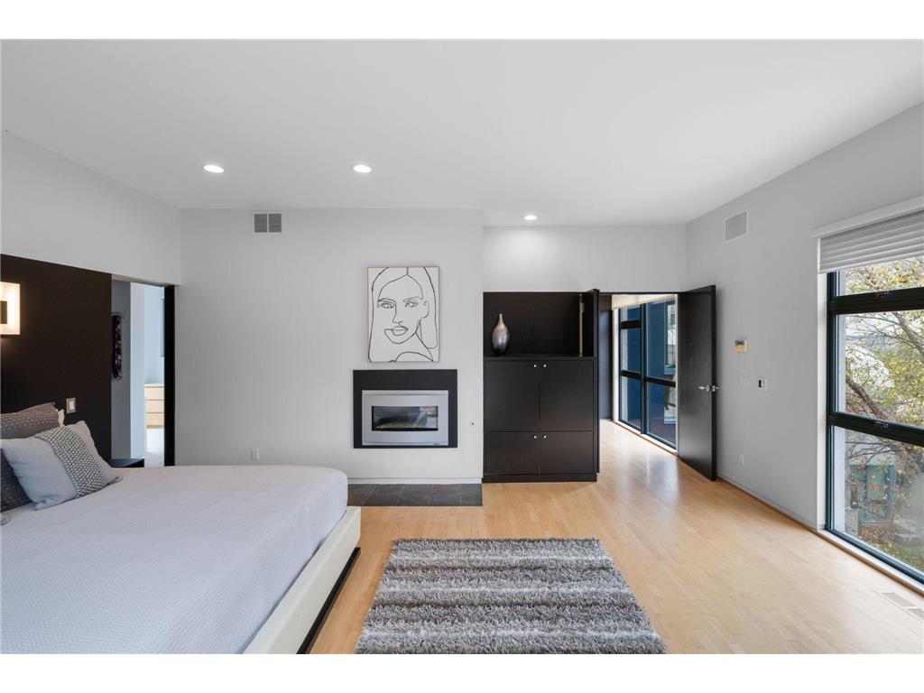 1128 Kenwood Parkway Minneapolis MN 55403 6821928 image40