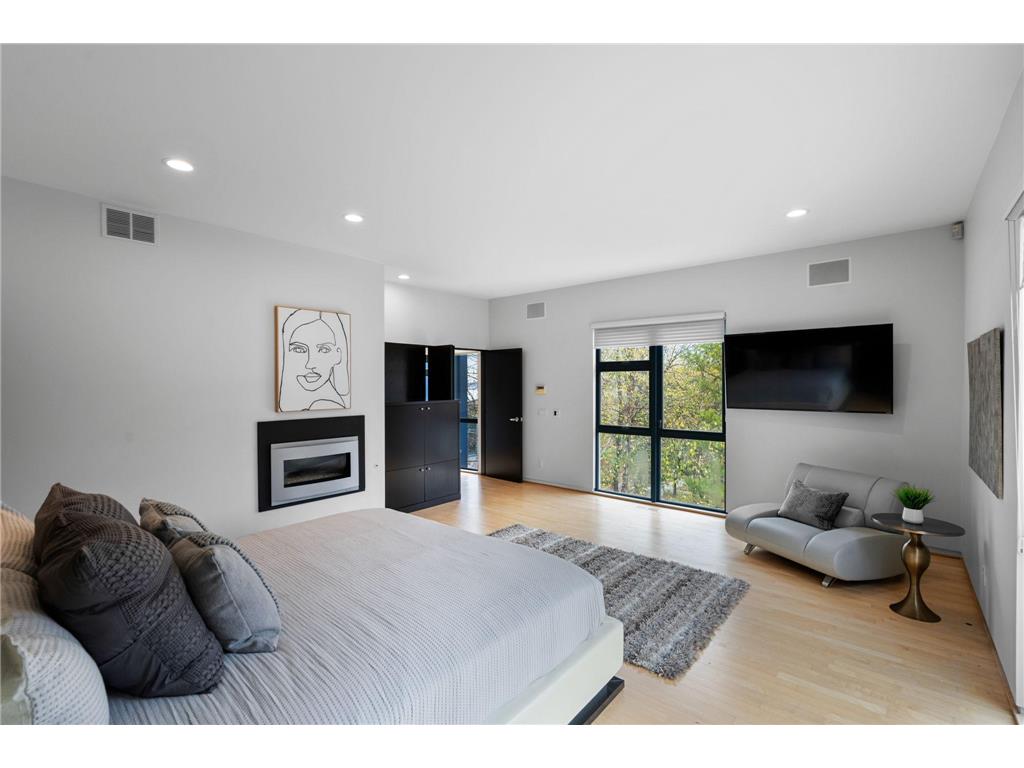 1128 Kenwood Parkway Minneapolis MN 55403 6821928 image41