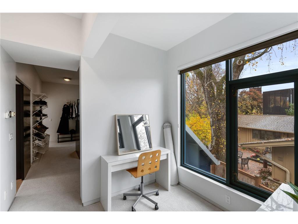 1128 Kenwood Parkway Minneapolis MN 55403 6821928 image46