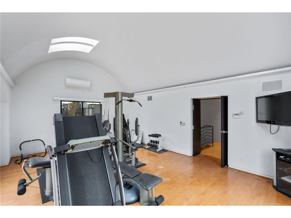 1128 Kenwood Parkway Minneapolis MN 55403 6821928 image67