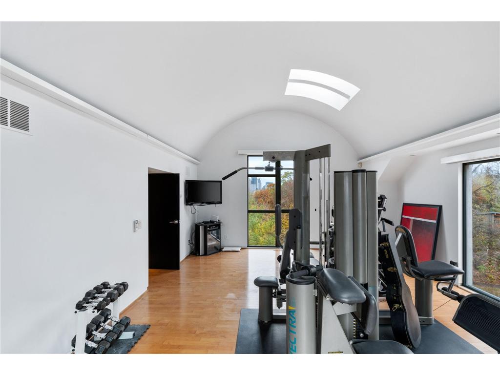 1128 Kenwood Parkway Minneapolis MN 55403 6821928 image69