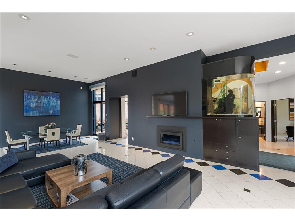 1128 Kenwood Parkway Minneapolis MN 55403 6821928 image8