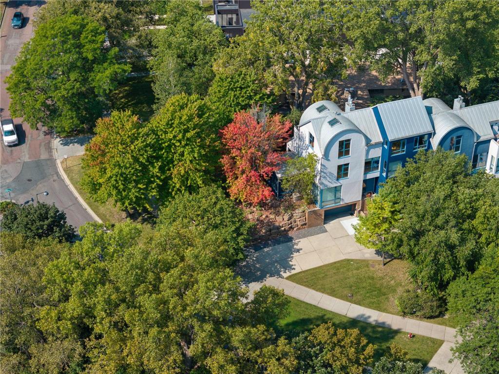 1128 Kenwood Parkway Minneapolis MN 55403 6821928 image83