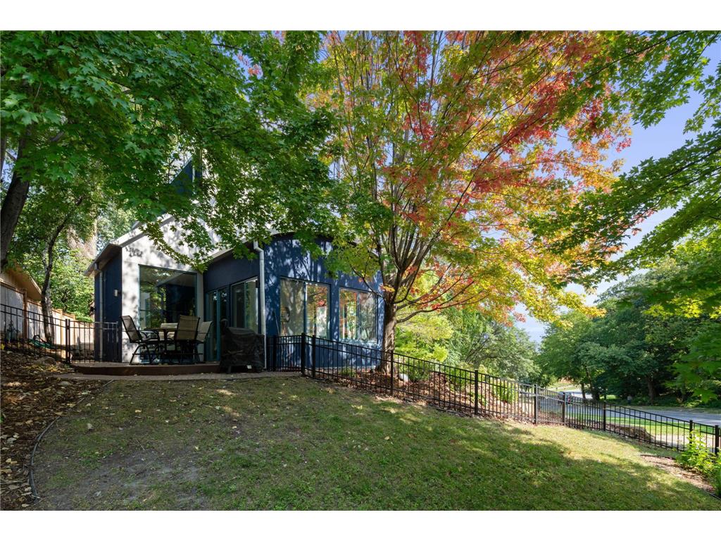 1128 Kenwood Parkway Minneapolis MN 55403 6821928 image84