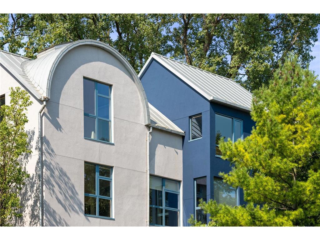 1128 Kenwood Parkway Minneapolis MN 55403 6821928 image88